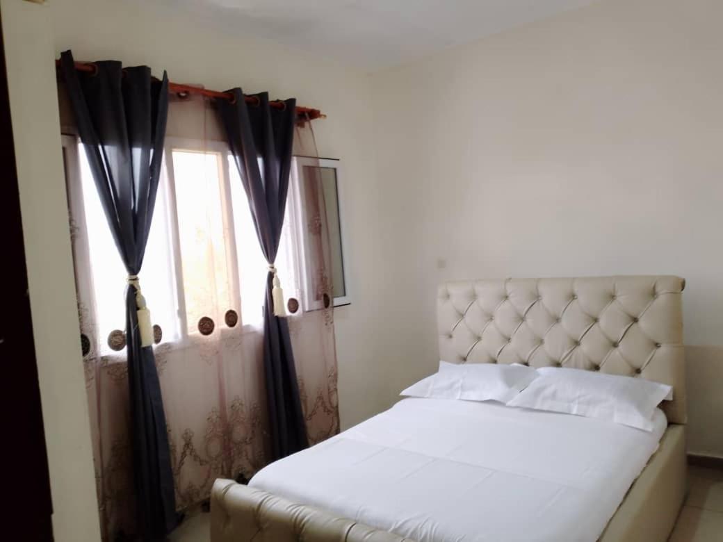 Residence Rosalie Yaoundé Εξωτερικό φωτογραφία