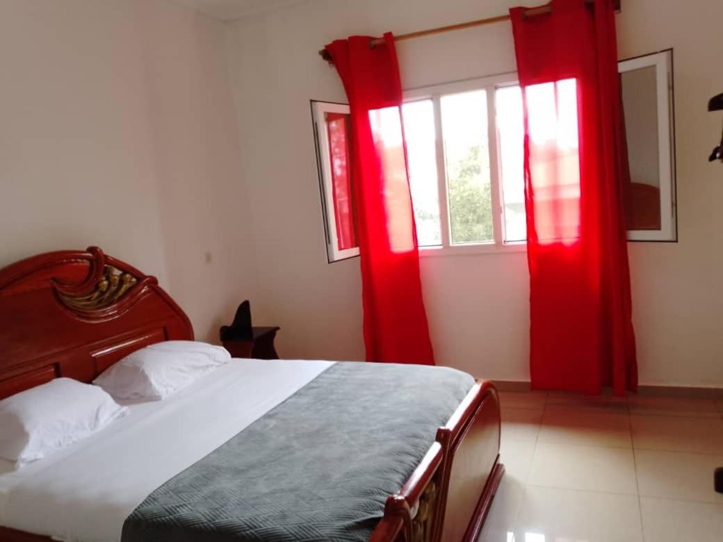 Residence Rosalie Yaoundé Δωμάτιο φωτογραφία