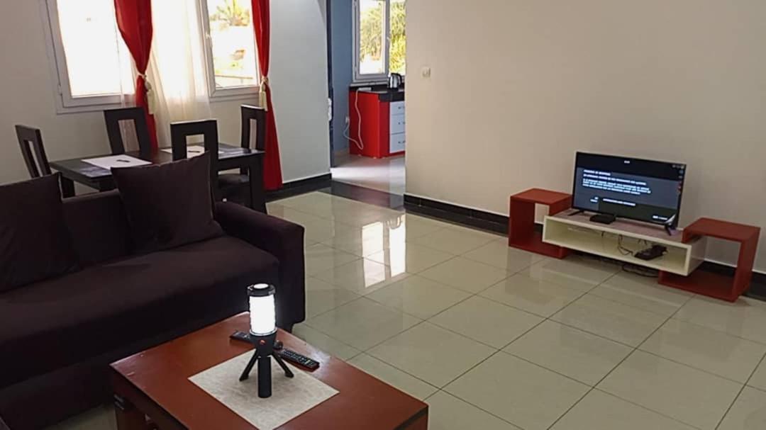 Residence Rosalie Yaoundé Δωμάτιο φωτογραφία