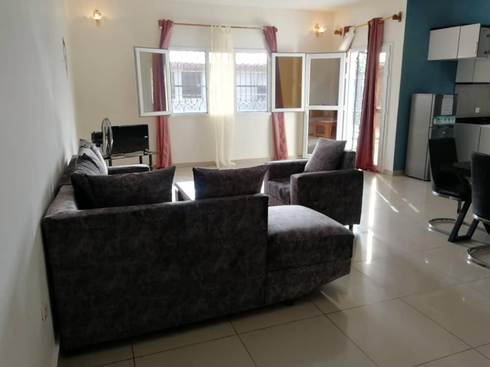Residence Rosalie Yaoundé Δωμάτιο φωτογραφία