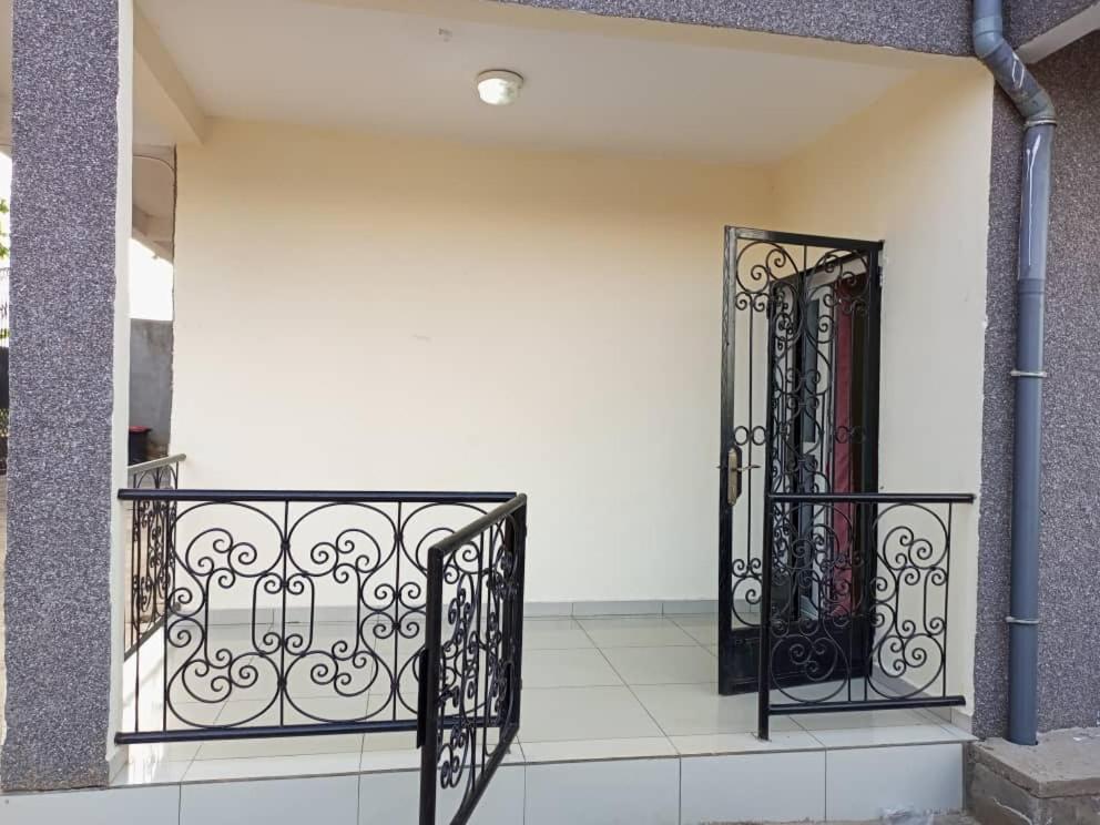 Residence Rosalie Yaoundé Δωμάτιο φωτογραφία