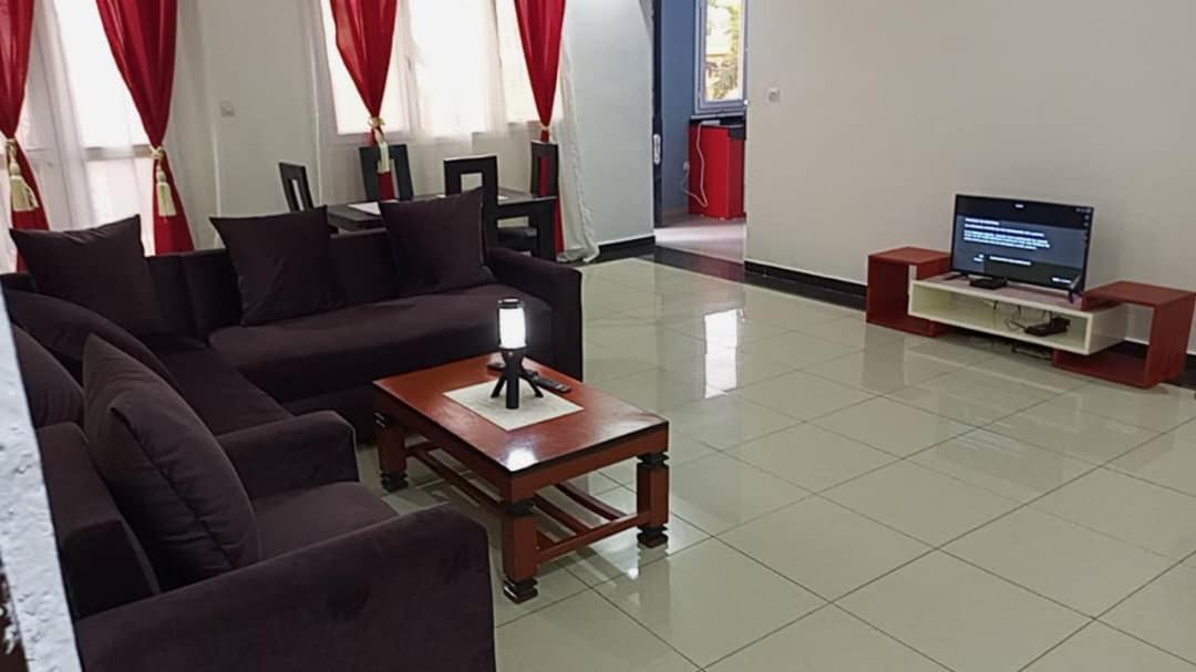 Residence Rosalie Yaoundé Δωμάτιο φωτογραφία